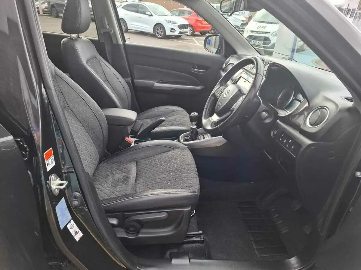2020-suzuki-vitara-14-boosterjet-sz5-140ps-big-15