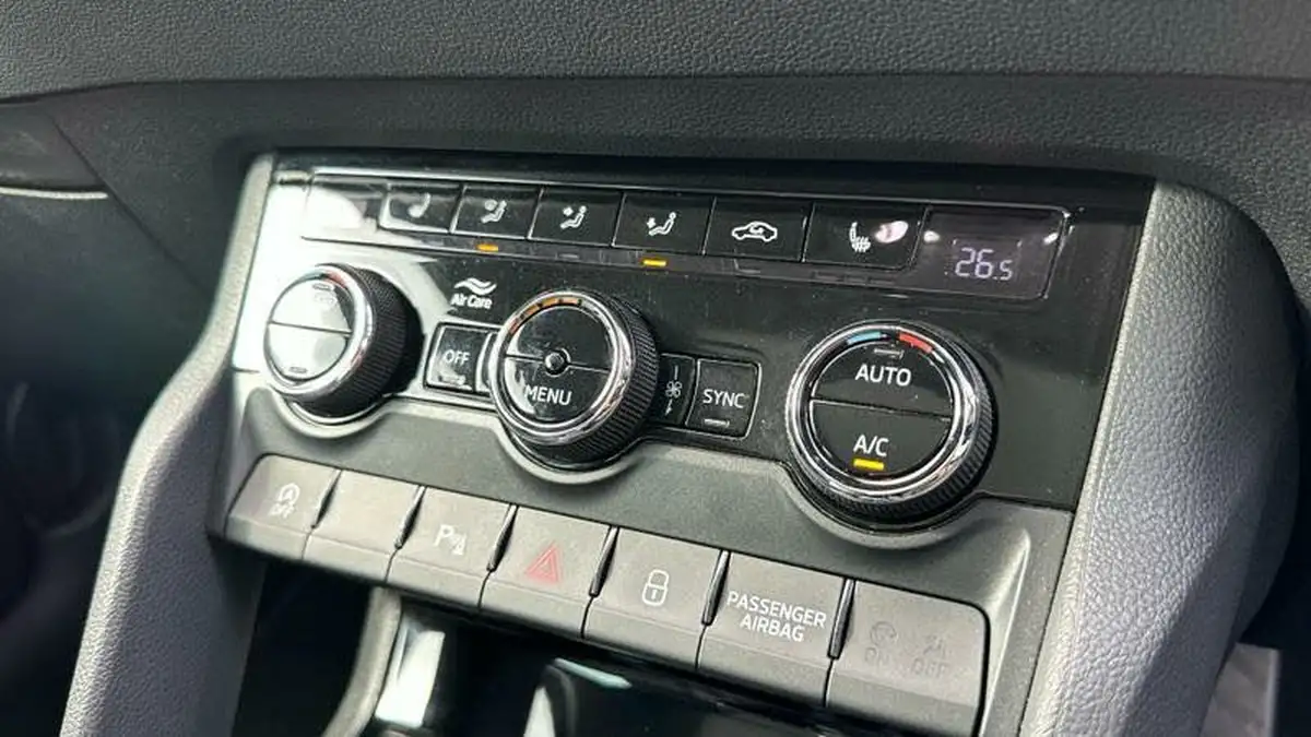 2021-skoda-karoq-15-tsi-edition-dsg-big-17