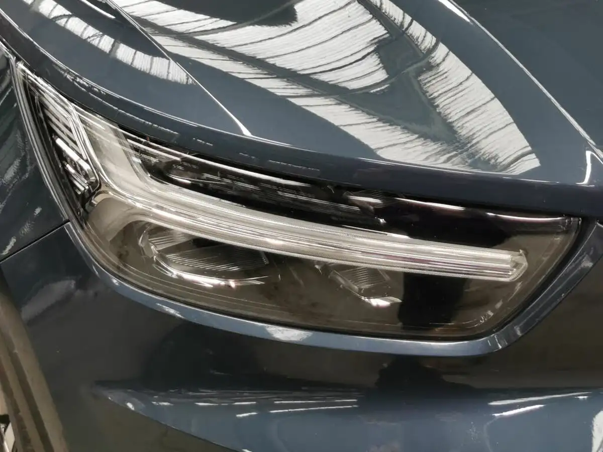 2022-volvo-xc40-15-t4-inscription-expression-big-22