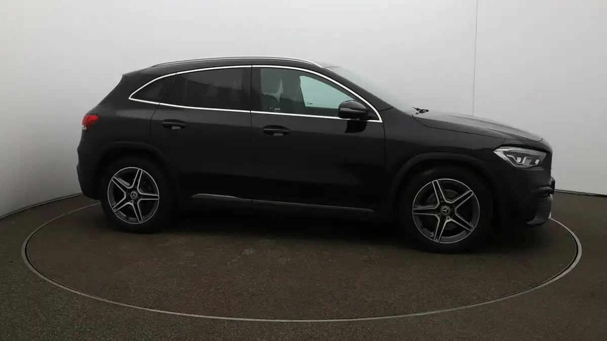 2021-mercedes-benz-gla-class-13-gla-180-amg-line-executive-1332cc-big-41