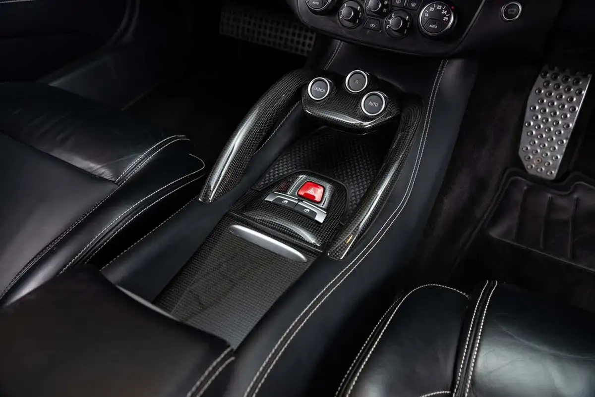 2012-ferrari-ff-63-big-15