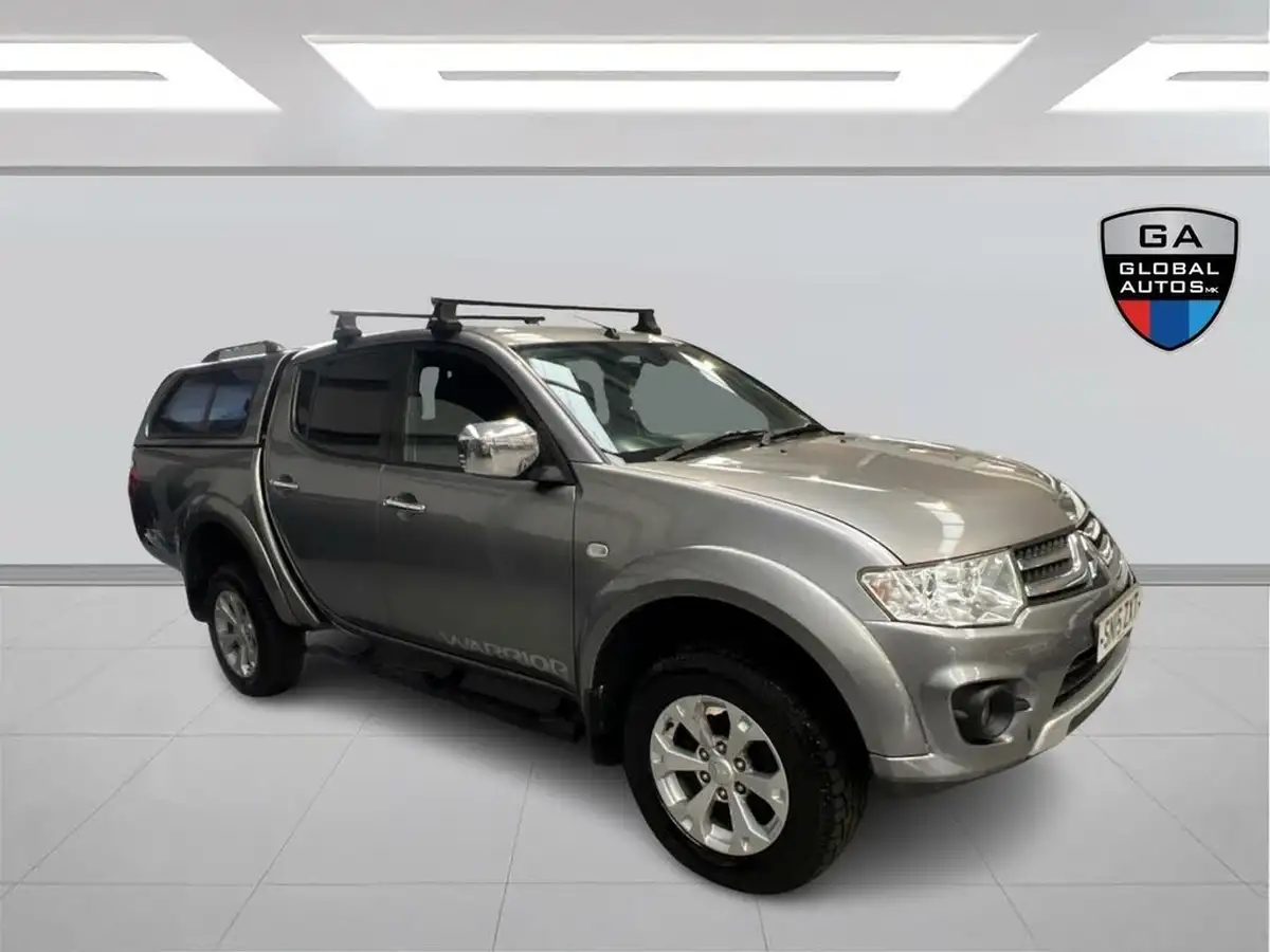 2015-mitsubishi-l200-25td-warrior-big-0