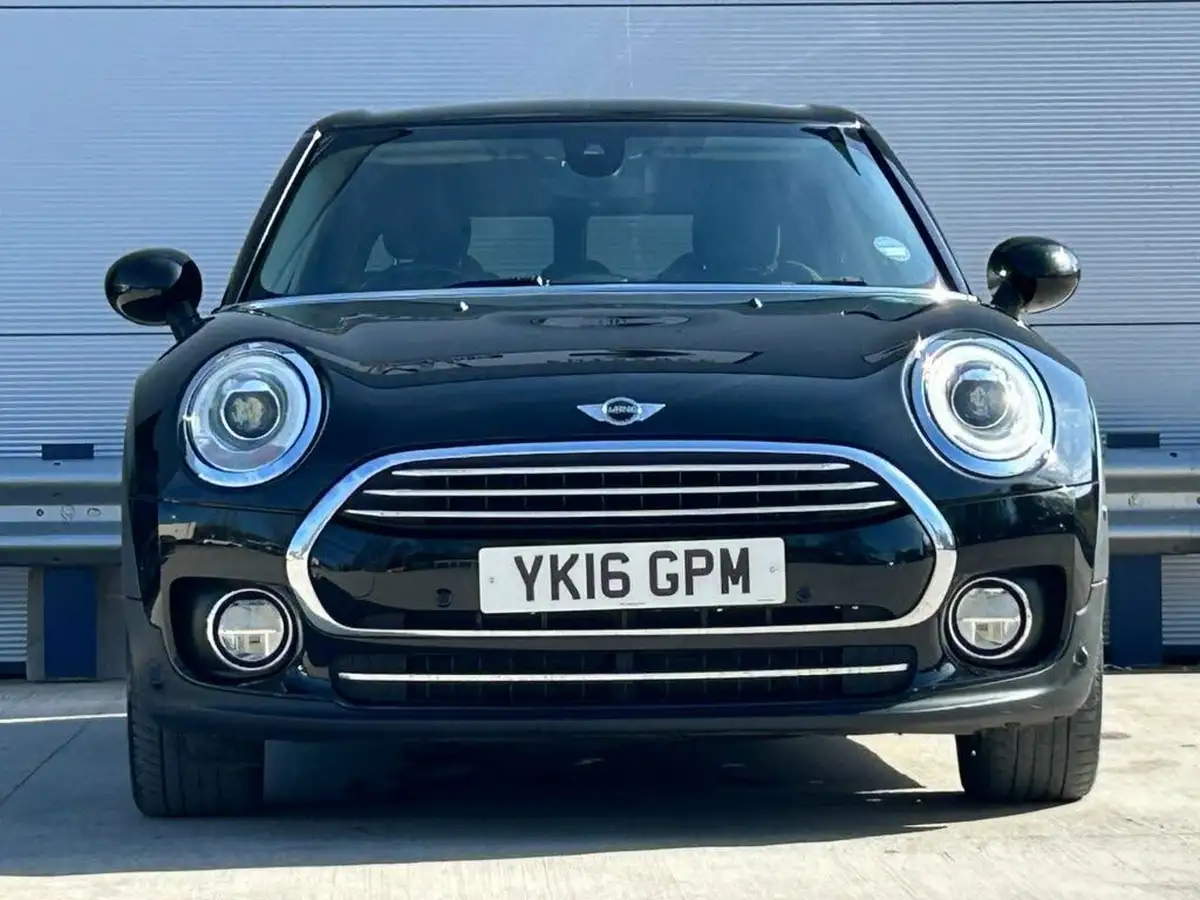 2016-mini-clubman-20td-cooper-d-auto-big-1