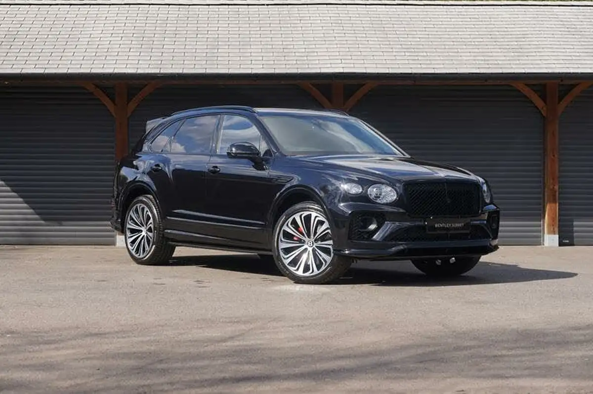 2023-bentley-bentayga-40-v8-big-0