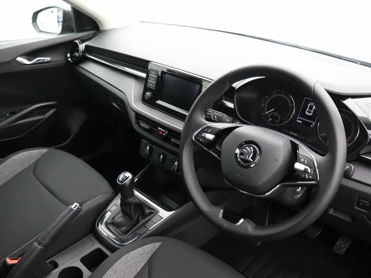 2023-skoda-fabia-10-tsi-se-comfort-110ps-big-5