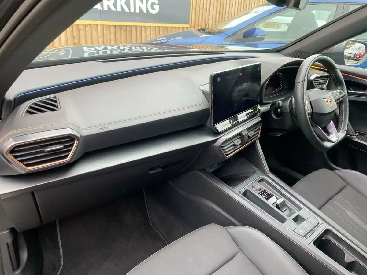2022-cupra-formentor-14-e-hybrid-vz1-big-9