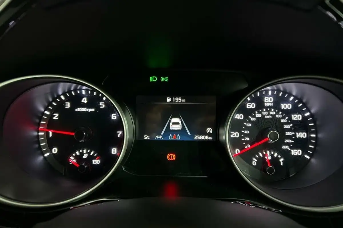 2022-kia-pro-ceed-15-t-gdi-gt-line-big-11