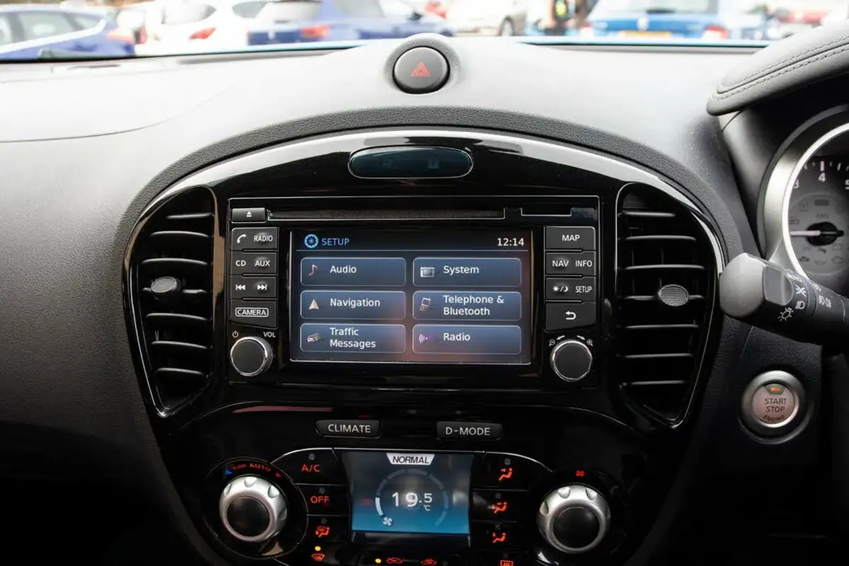 2019-nissan-juke-16-tekna-112ps-xtronic-cvt-big-28