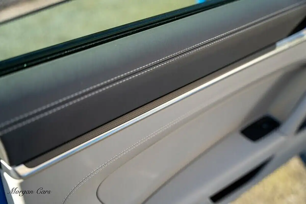 2021-porsche-911-30-targa-4s-big-42