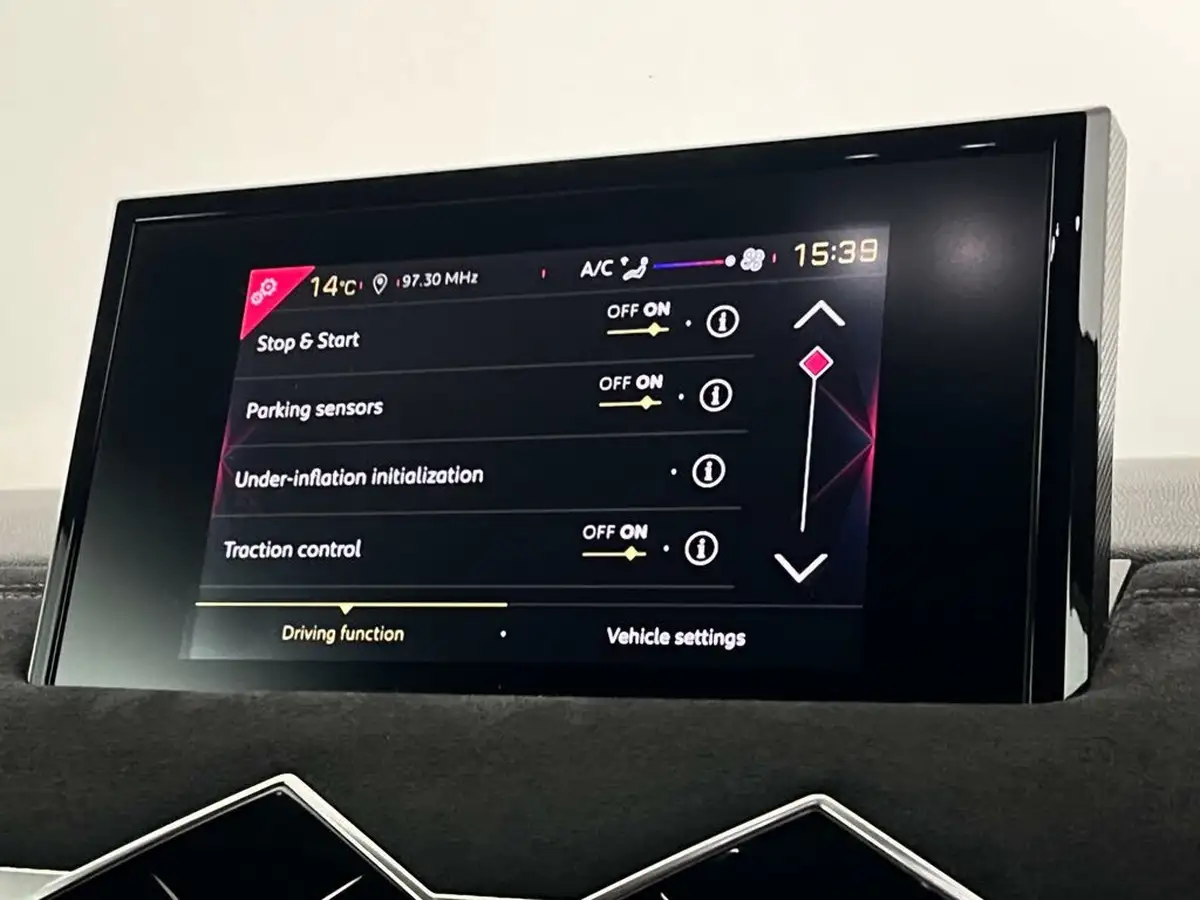 2020-ds-ds-3-crossback-12-puretech-performance-line-100ps-big-31