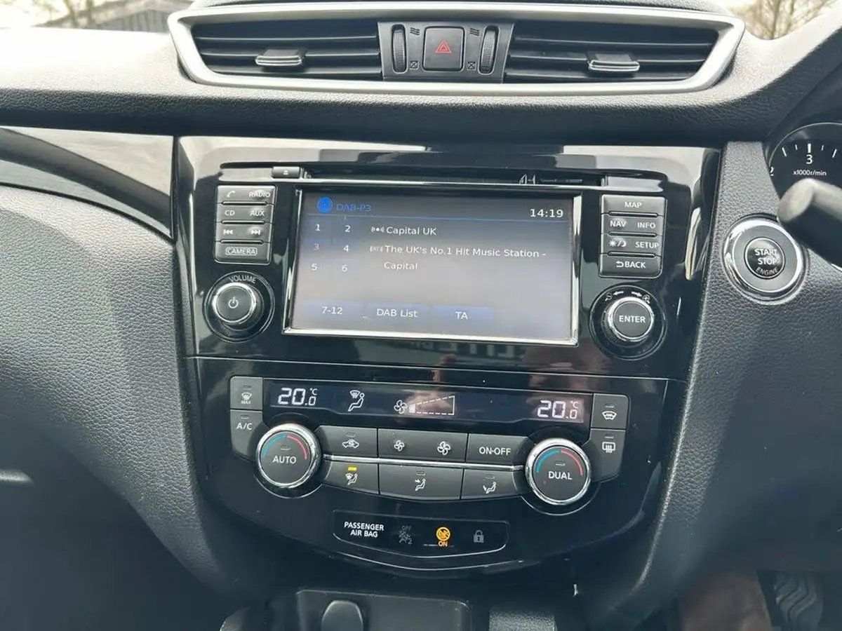 2016-nissan-qashqai-15dci-tekna-big-6