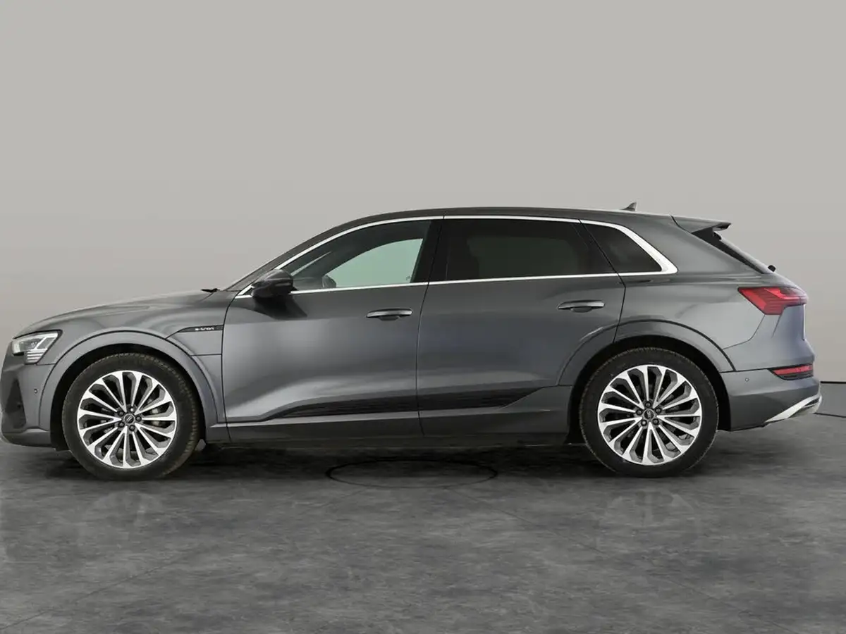 2020-audi-e-tron-50e-s-line-station-wagon-big-10