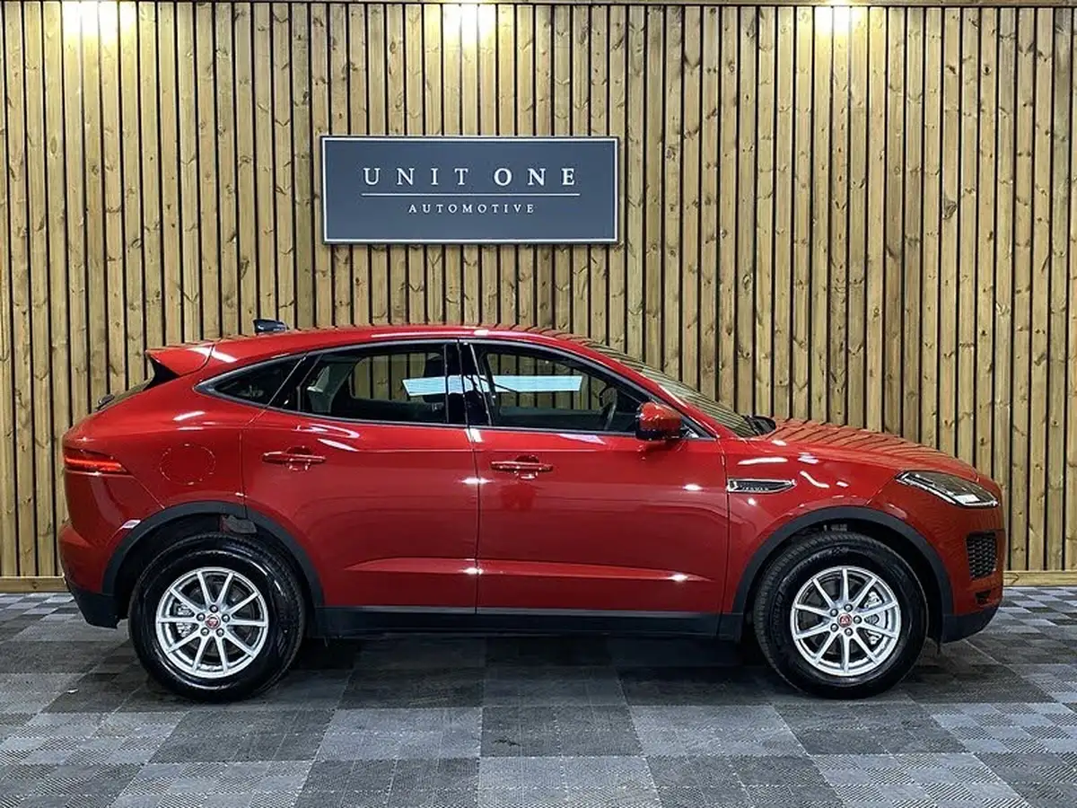 2020-jaguar-e-pace-20-i4-200ps-big-1