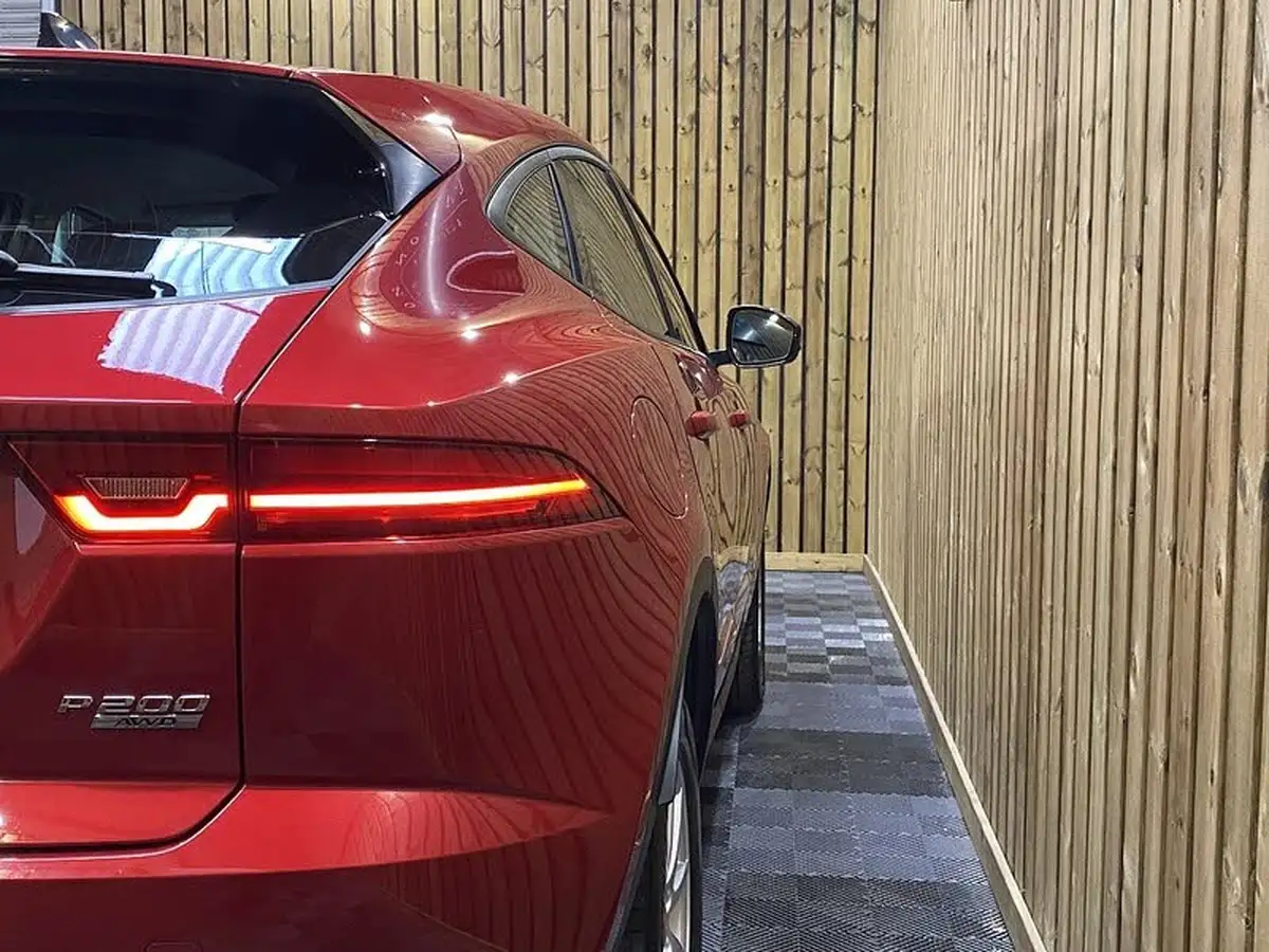 2020-jaguar-e-pace-20-i4-200ps-big-53