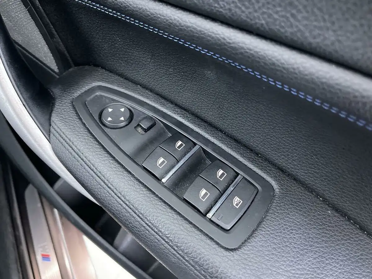 2019-bmw-1-series-15-118i-m-sport-shadow-edition-5d-big-48