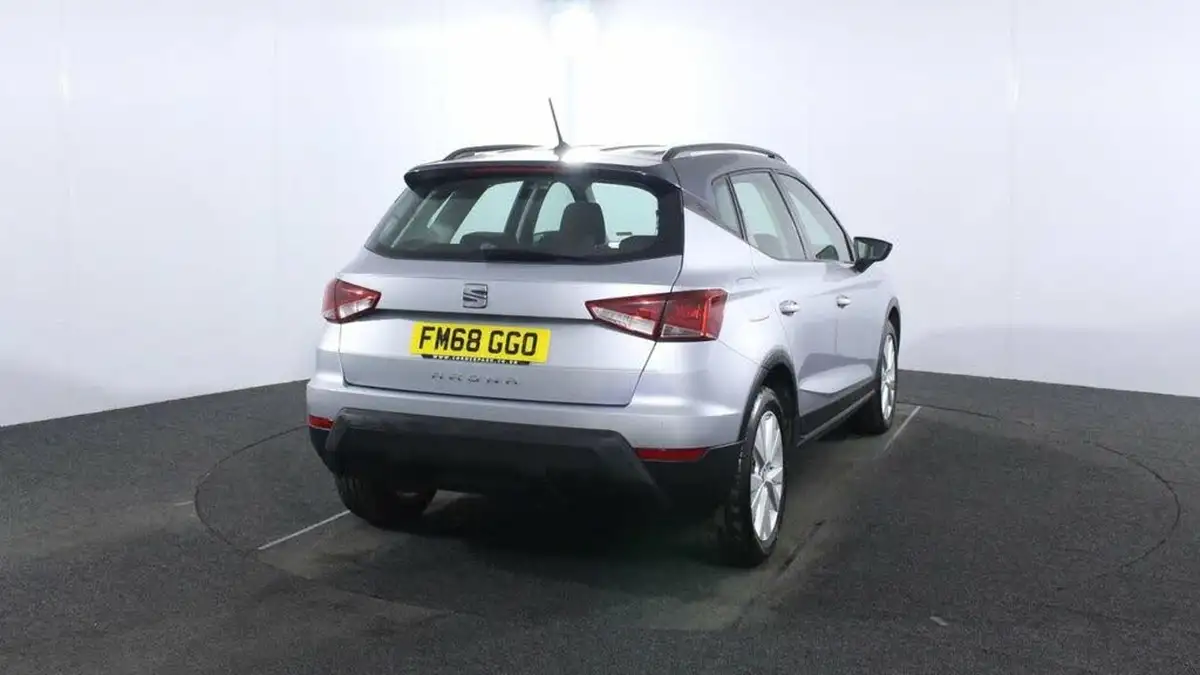 2019-seat-arona-16tdi-se-technology-lux-115ps-ss-big-6