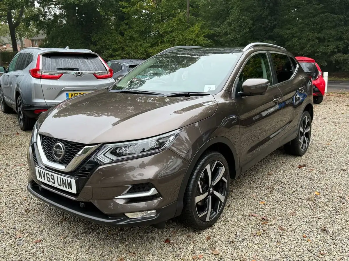 2019-nissan-qashqai-15dci-tekna-dct-big-2