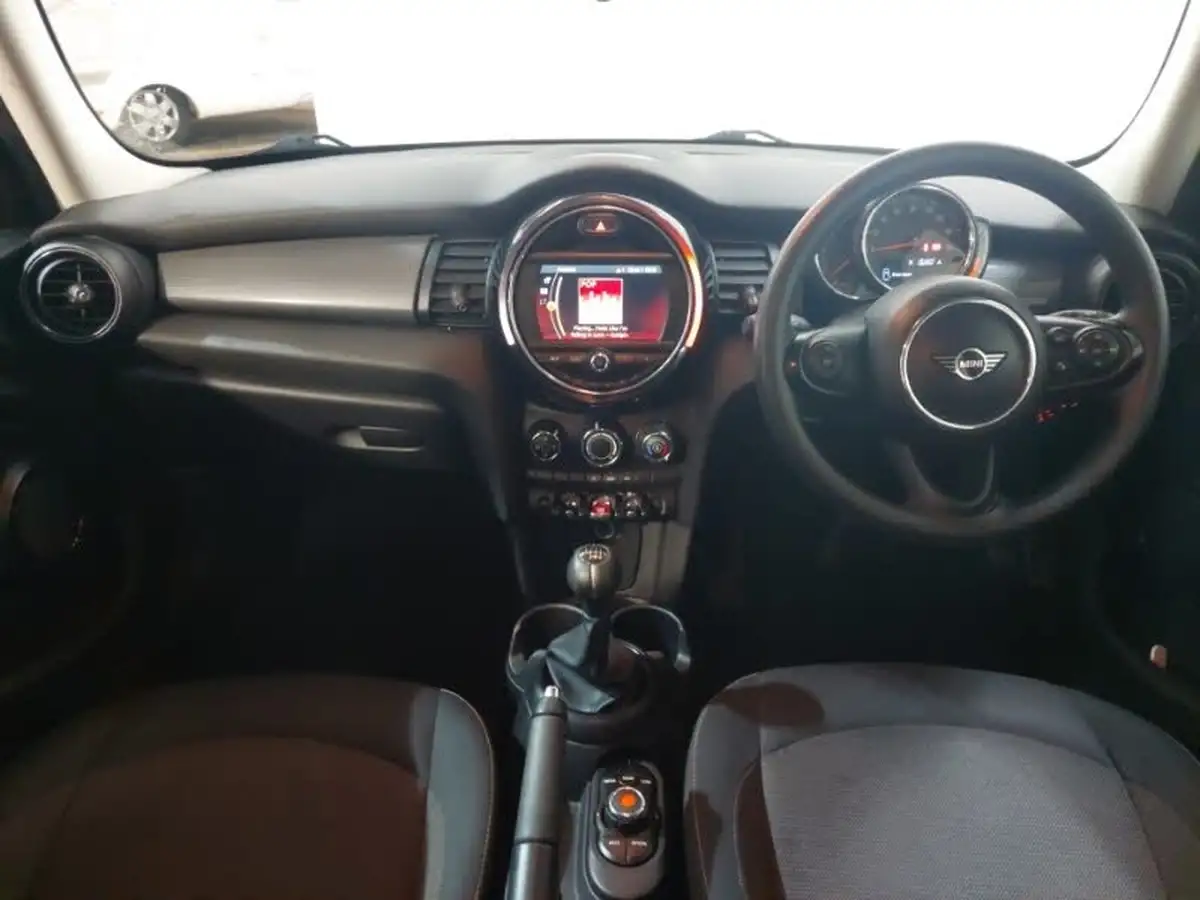2019-mini-cooper-15-cooper-classic-ss-hatchback-5d-big-2
