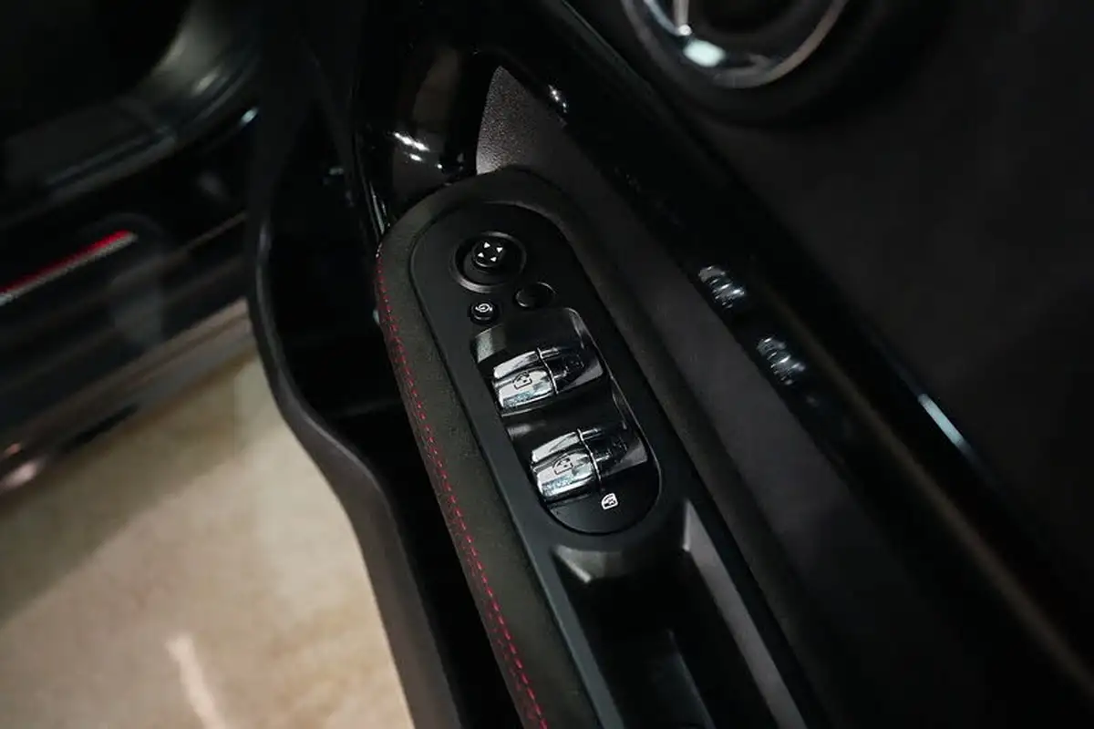 2020-mini-countryman-20-john-cooper-works-big-32
