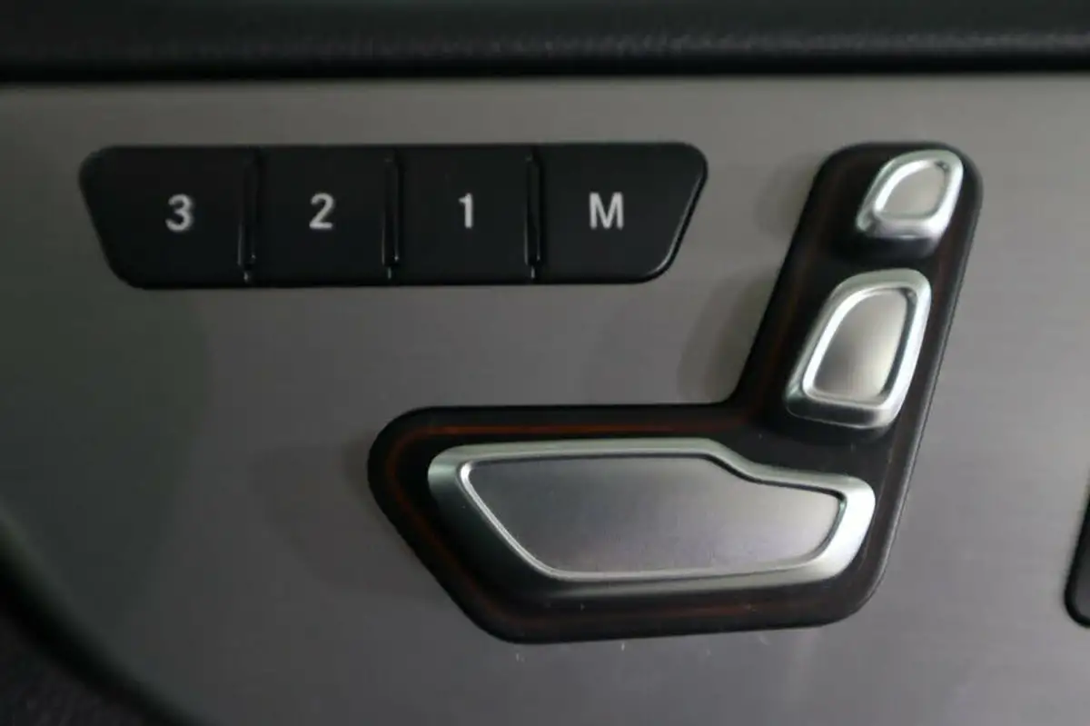 2018-mercedes-benz-gle-class-21d-gle250d-amg-night-edition-premium-plus-big-28