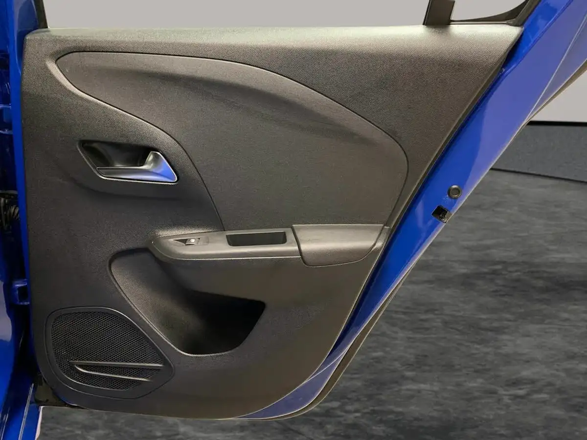 2022-vauxhall-corsa-12i-design-big-20
