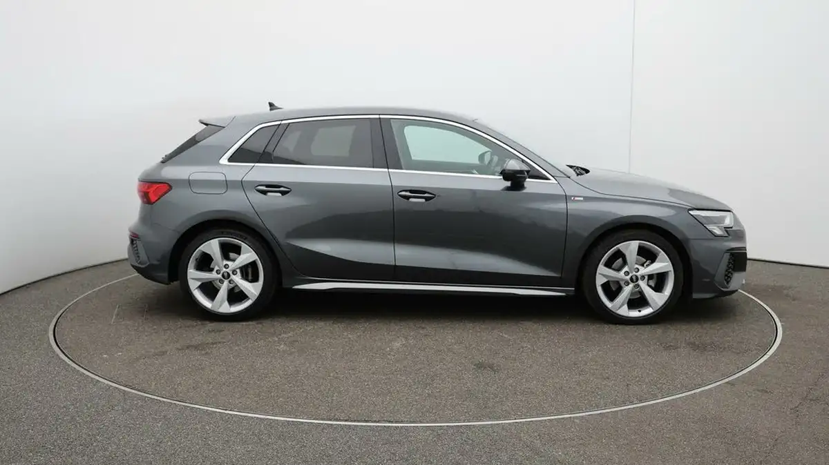 2022-audi-a3-15-35-tfsi-s-line-sportback-5d-tronic-big-47