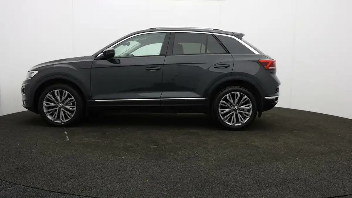 2021-volkswagen-t-roc-20-tsi-sel-big-61
