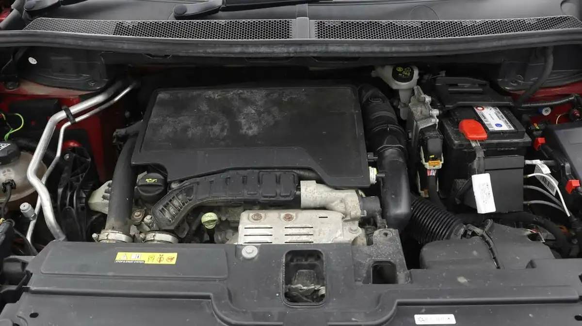 2020-vauxhall-grandland-x-12-sri-nav-big-18