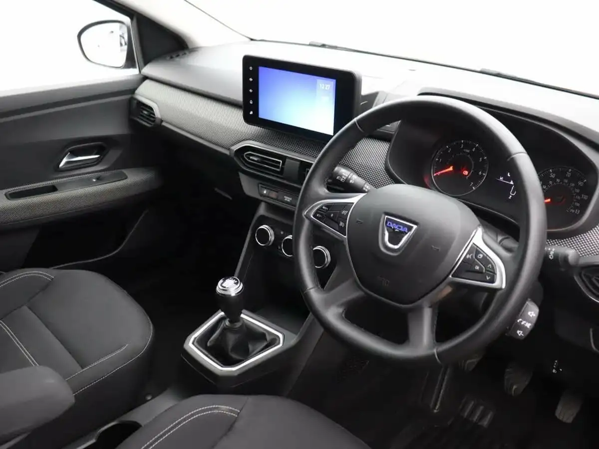 2022-dacia-jogger-10-tce-comfort-big-5