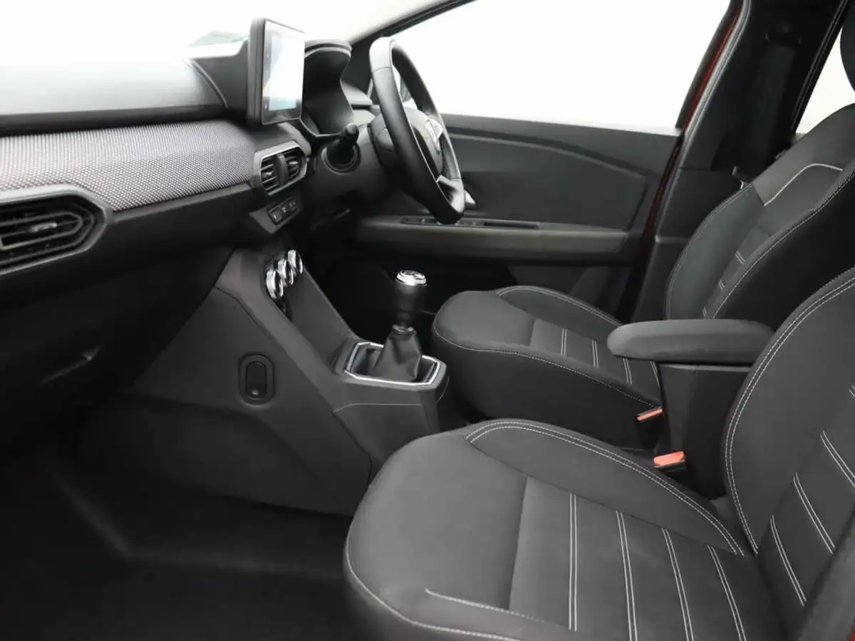 2022-dacia-jogger-10-tce-comfort-big-19