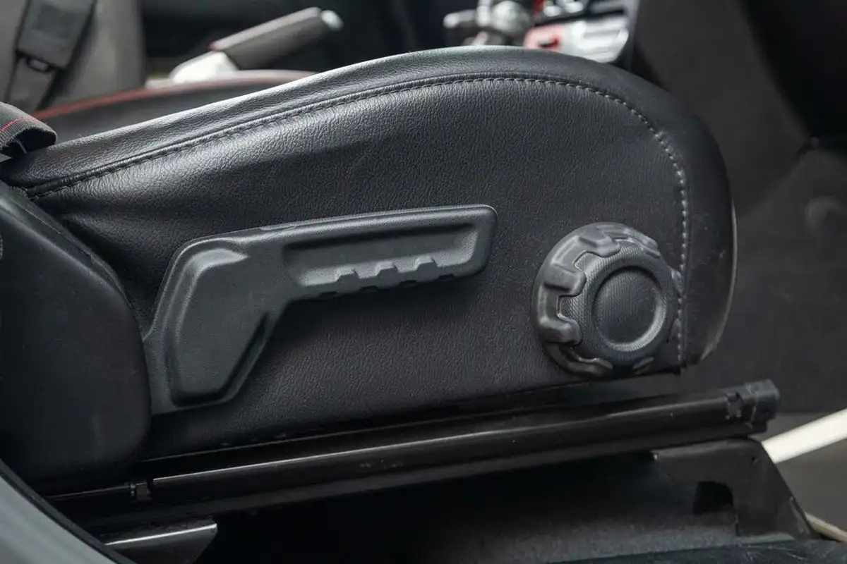2020-jeep-wrangler-20-gme-rubicon-hard-5d-big-24