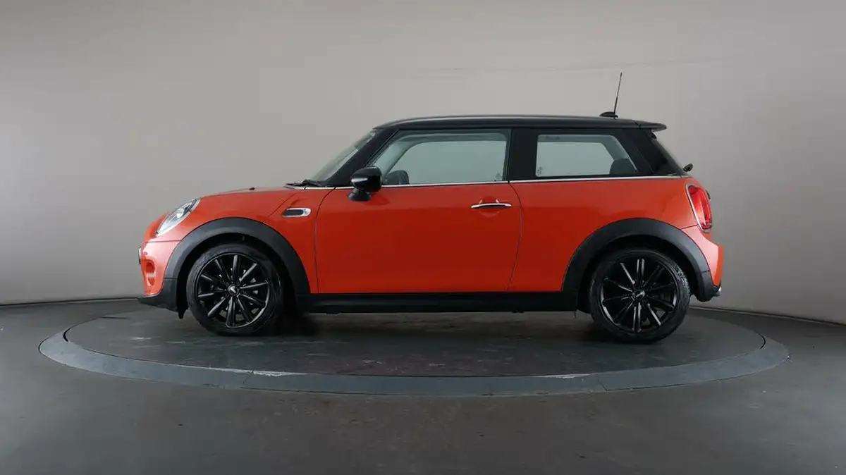 2019-mini-cooper-15-cooper-classic-ss-hatchback-3d-auto-big-33