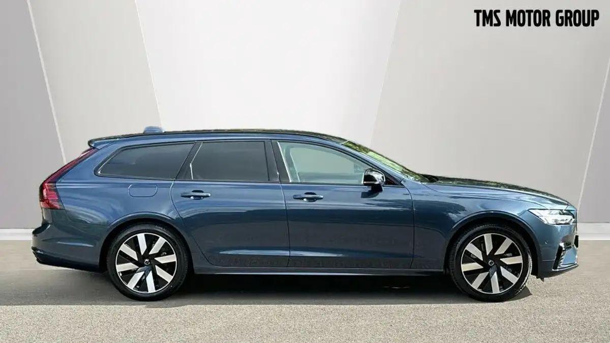 2024-volvo-v90-20-t6-r-design-big-2