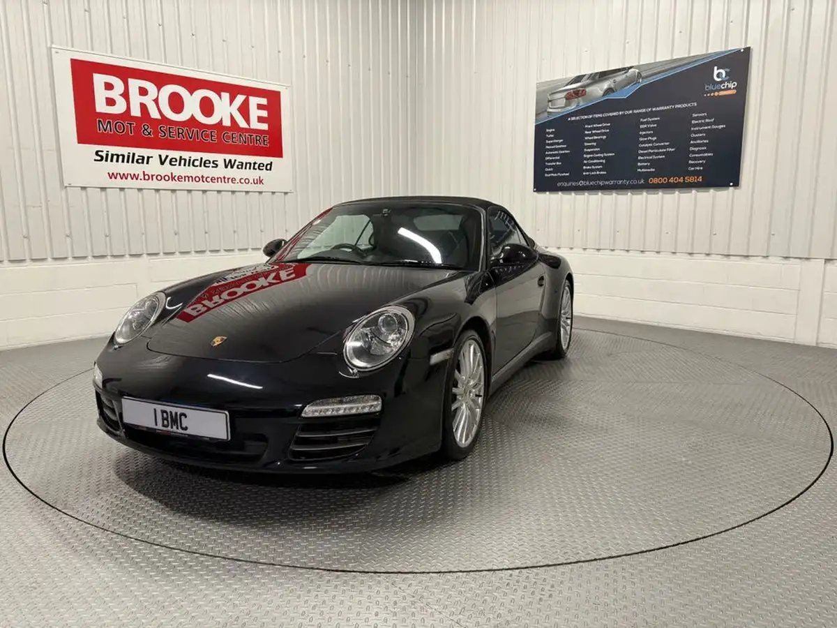 2010-porsche-911-38-carrera-4-s-cabriolet-pdk-big-1
