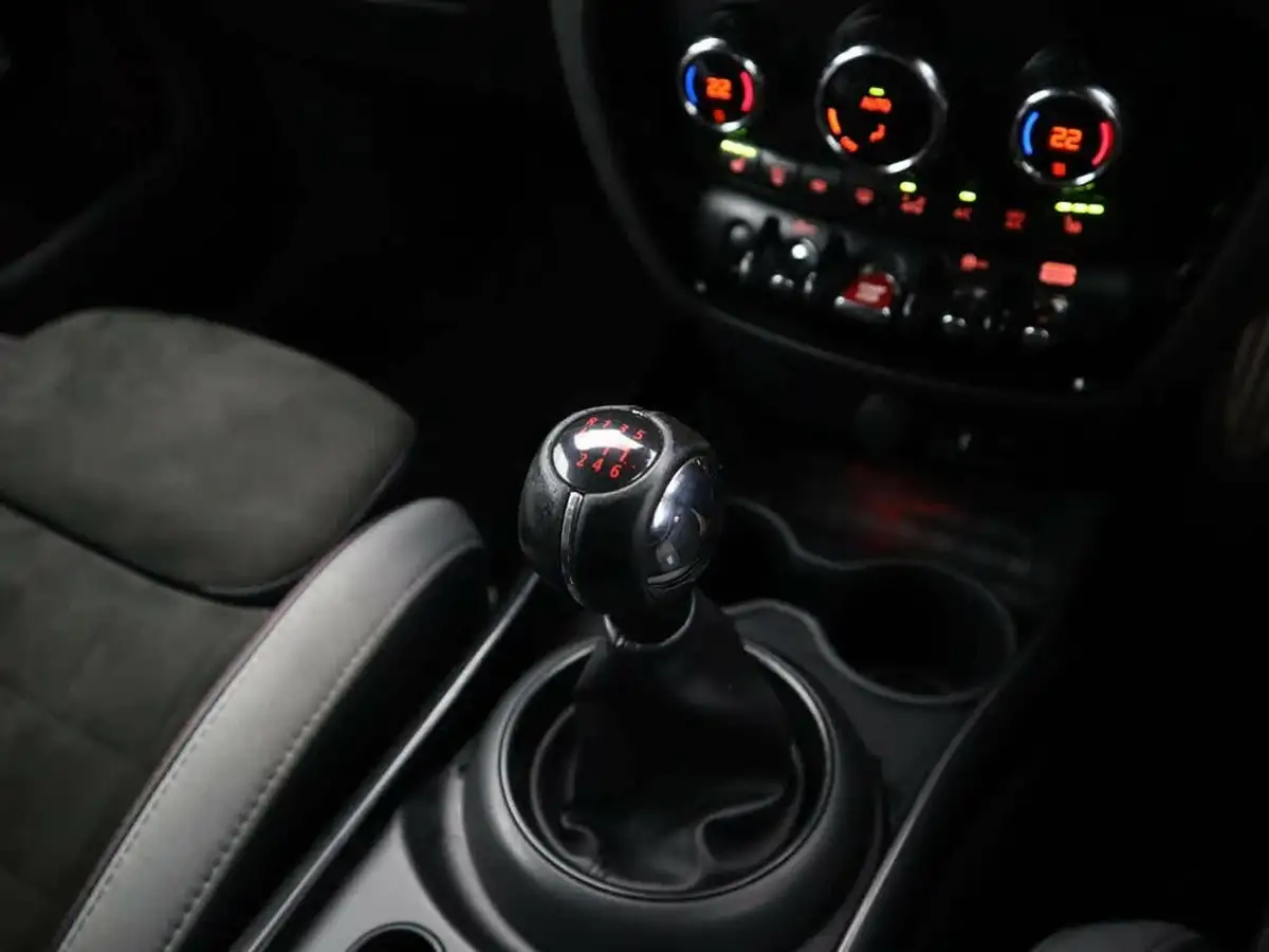 2021-mini-clubman-20-cooper-s-sport-big-24
