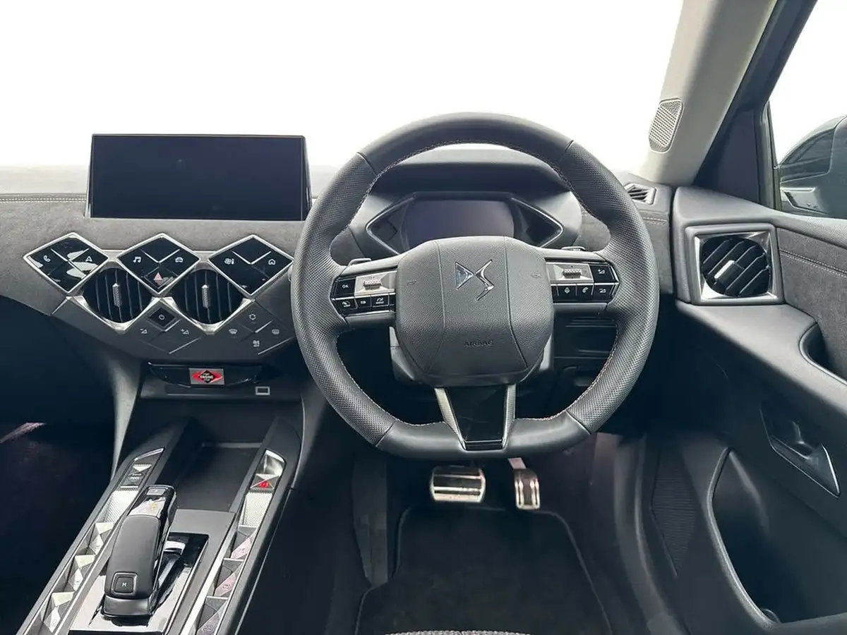 2023-ds-ds-3-crossback-12-puretech-performance-line-130ps-big-11