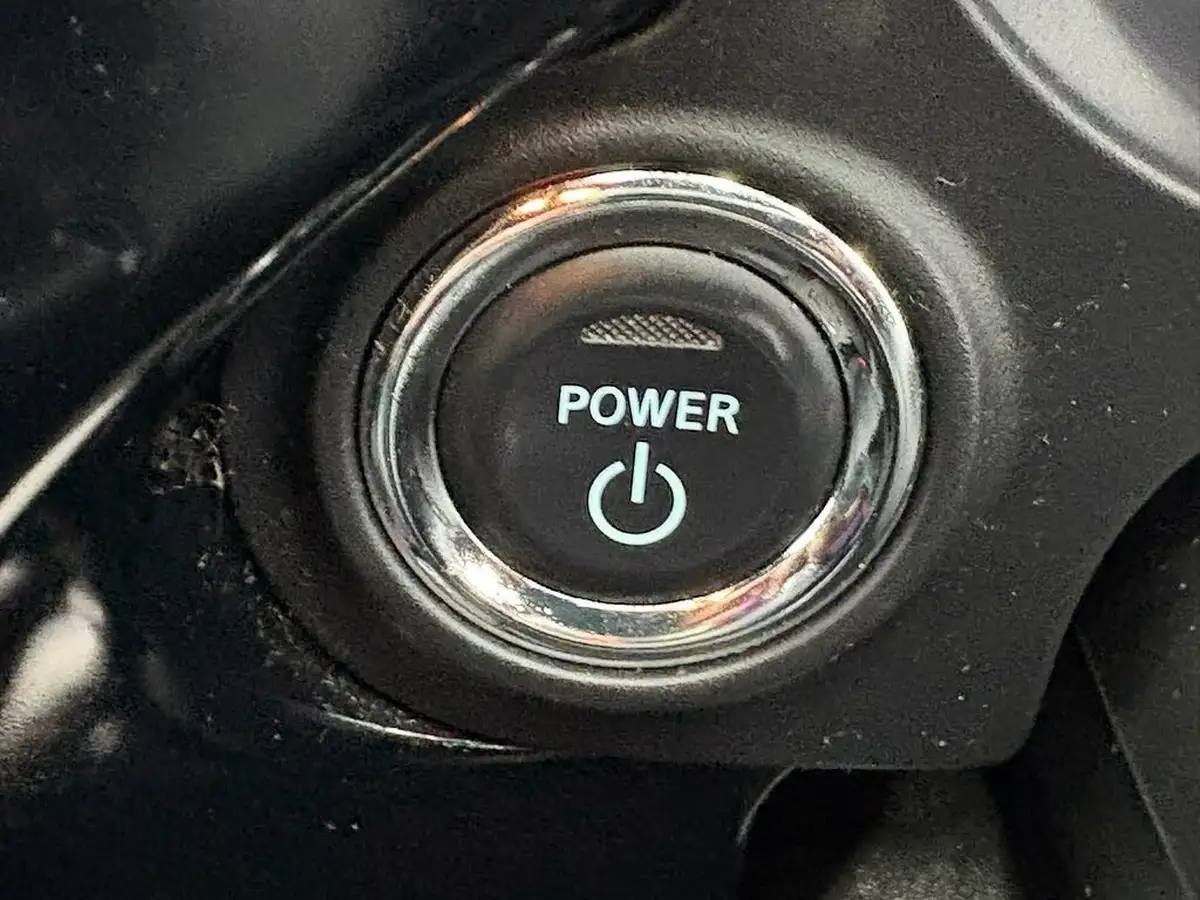 2018-mitsubishi-outlander-24-4h-phev-big-29