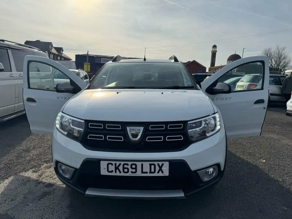2019-dacia-sandero-stepway-09-tce-comfort-big-2