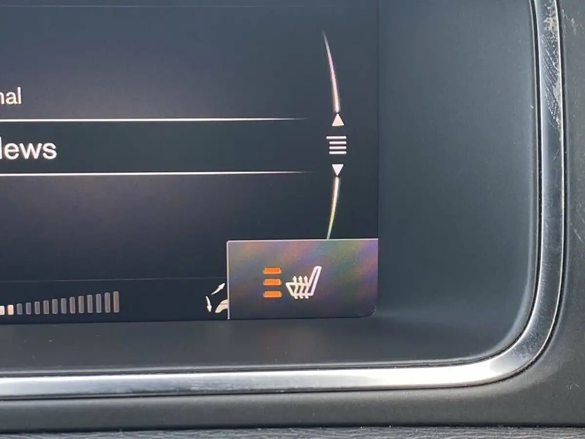 2017-volvo-v40-15-t3-inscription-big-40