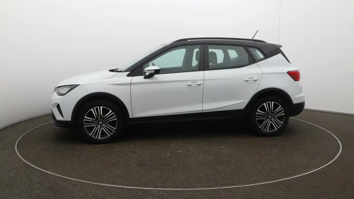 2022-seat-arona-10-tsi-se-technology-big-4