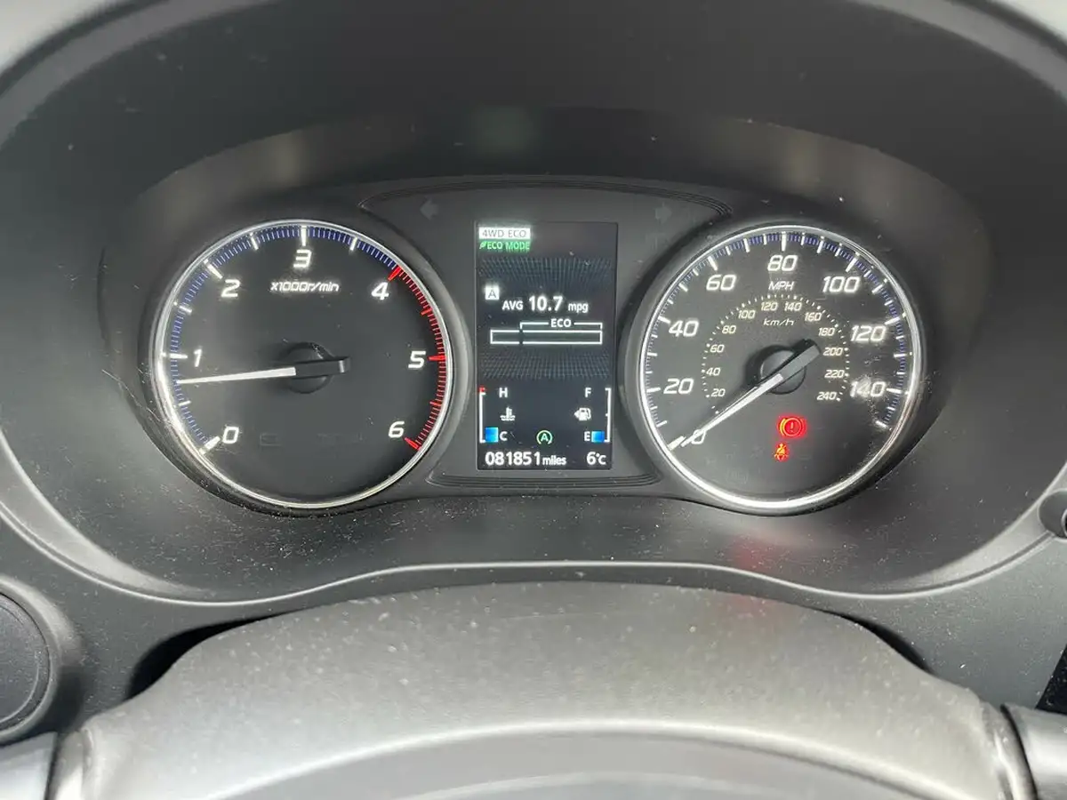 2013-mitsubishi-outlander-22di-d-gx3-7st-big-41