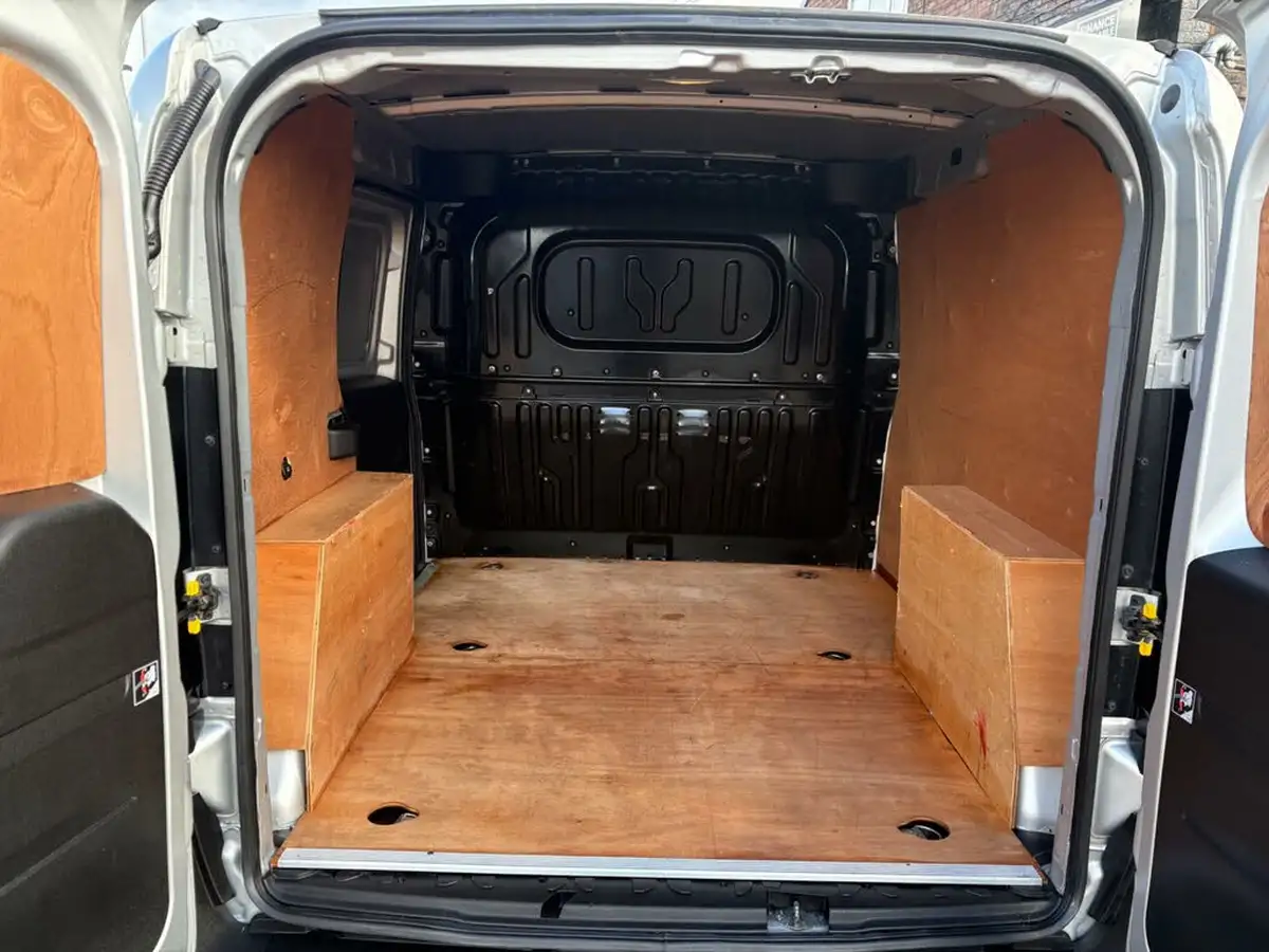 2022-fiat-doblo-cargo-16jtd-l1h1-tecnico-panel-van-big-11