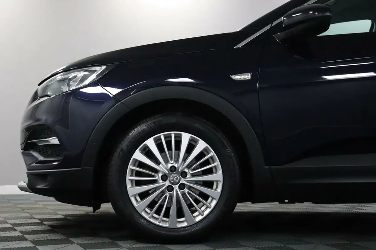 2019-vauxhall-grandland-x-12-tech-line-nav-big-22