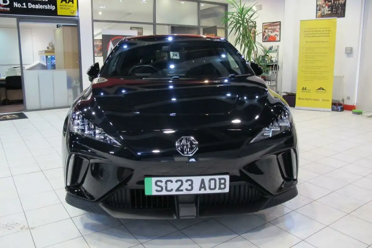 2023-mg-mg4-e-trophy-ev-203ps-long-big-58
