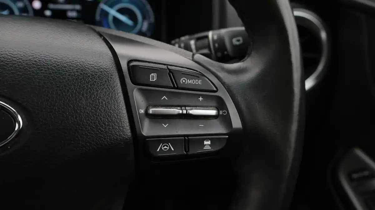 2021-hyundai-kona-16-gdi-ultimate-big-26