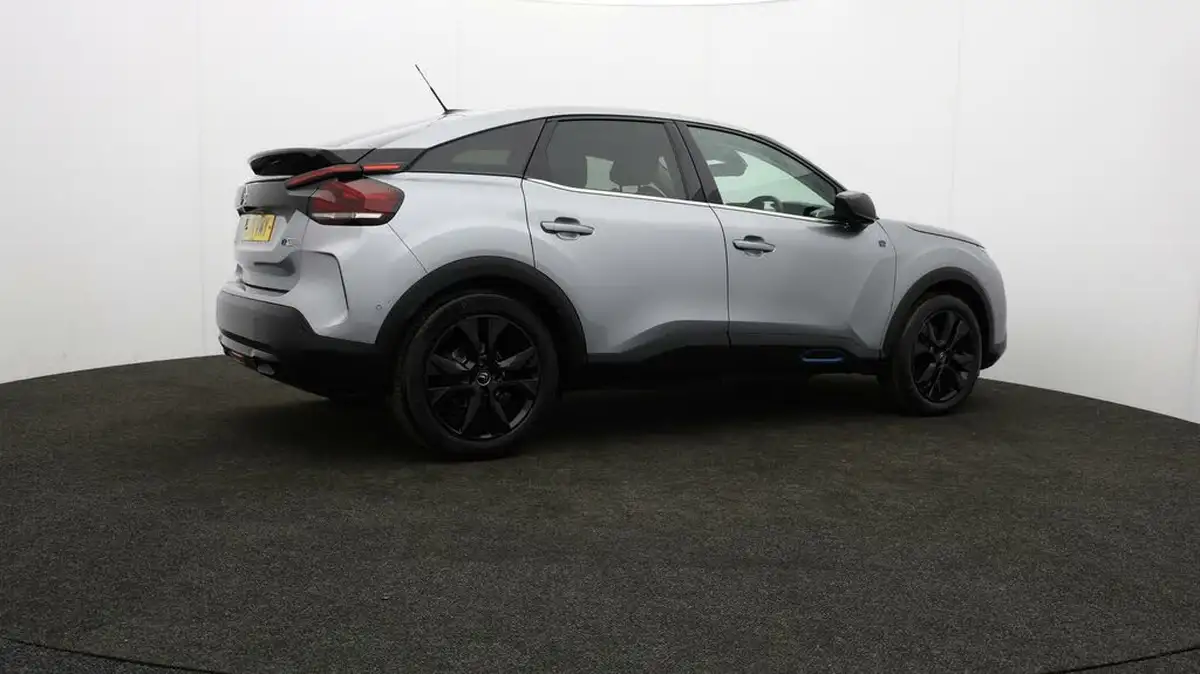 2021-citroen-c4-e-shine-plus-big-33