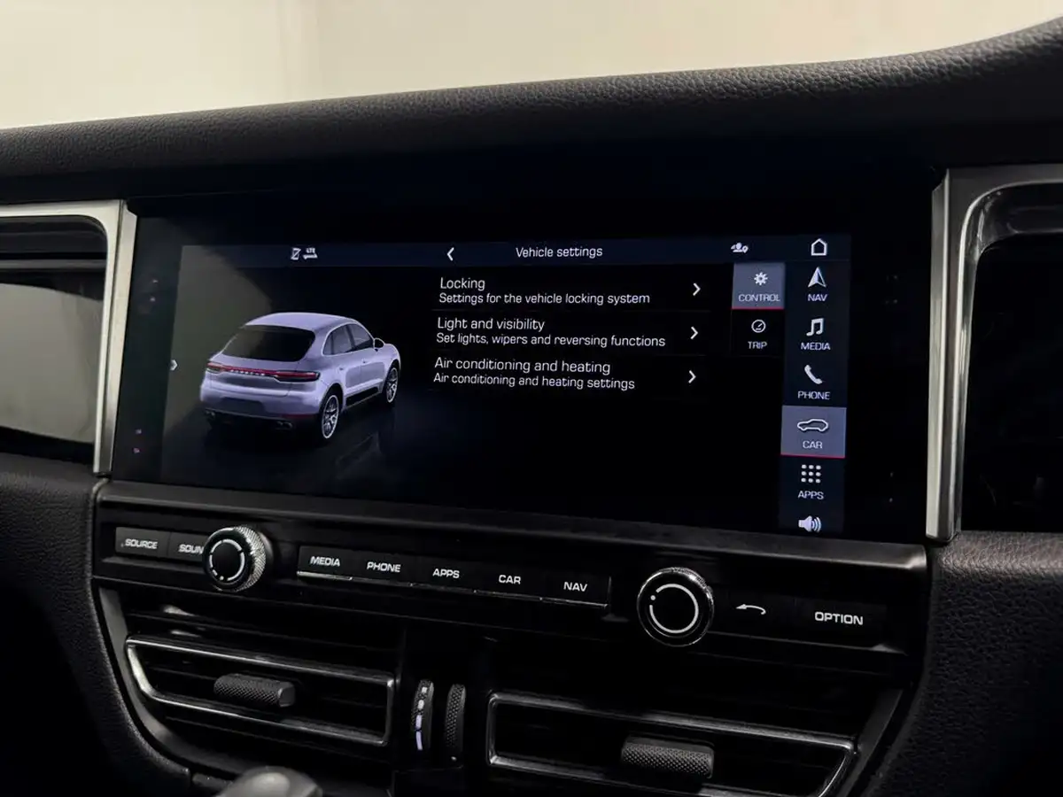 2020-porsche-macan-30-v6-s-big-56