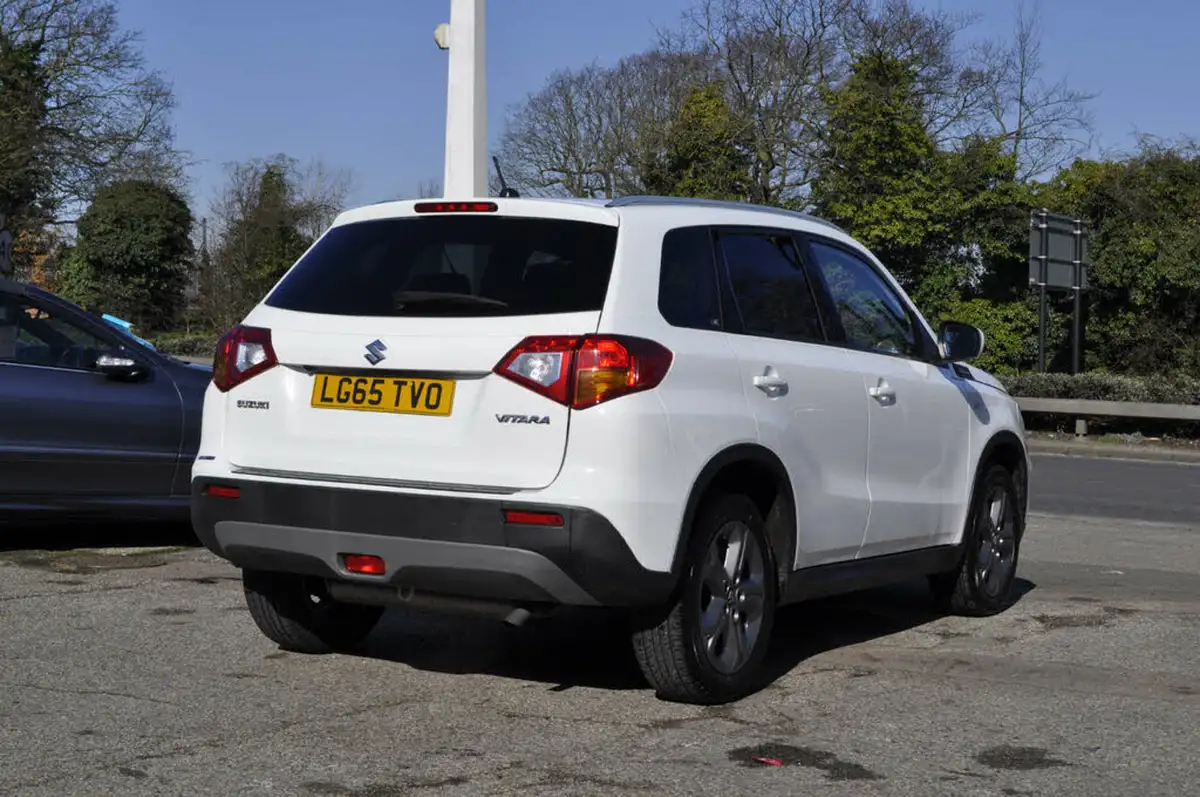 2015-suzuki-vitara-16-sz-t-big-5