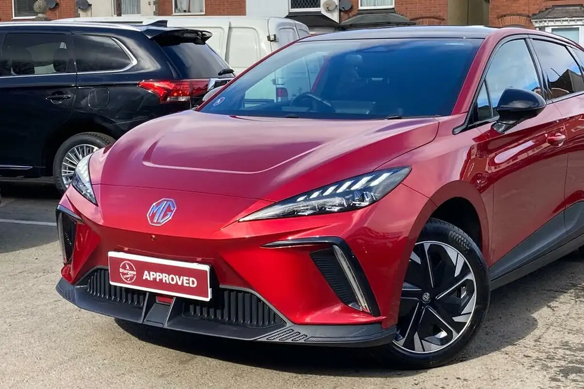 2023-mg-mg4-e-trophy-ev-203ps-long-big-35