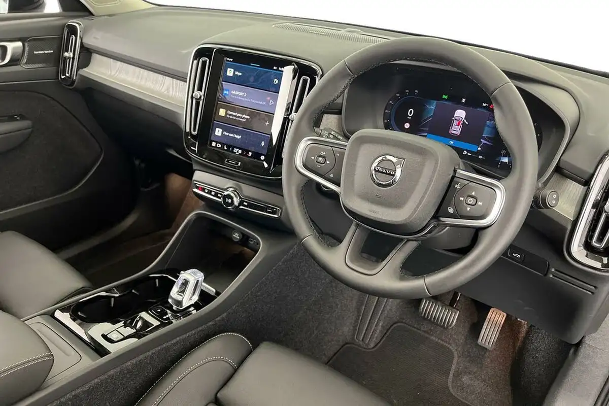 2024-volvo-xc40-20-b3-ultimate-big-9